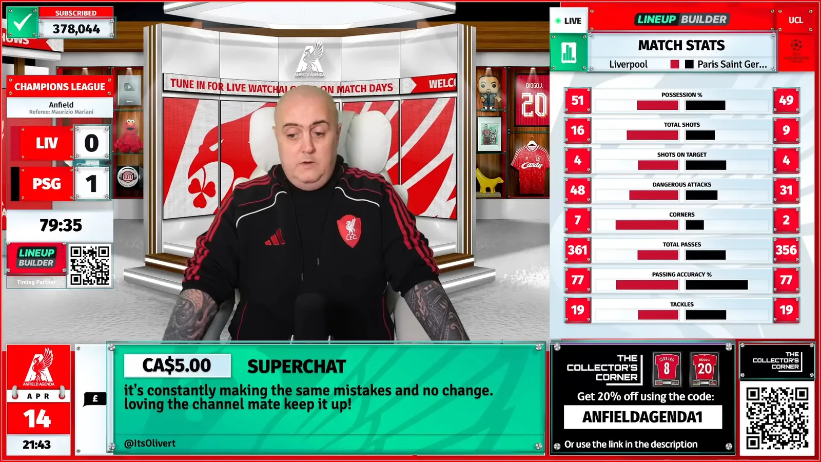A fan channel watchalong displaying super chats on screen through a Stream Builder overlay